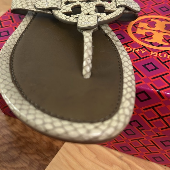 Tory Burch Miller Snake Skin Cream leather slides. Size 8 like new with box. - Picture 5 of 5